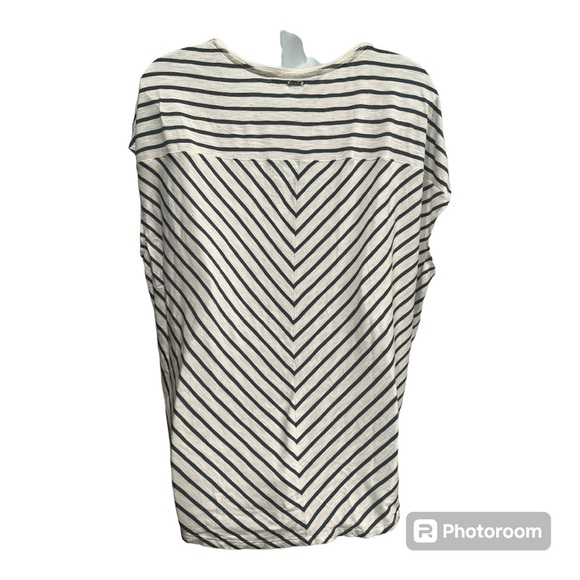 White House Black market tee shirt size  L gray and white stripes - Picture 2 of 10